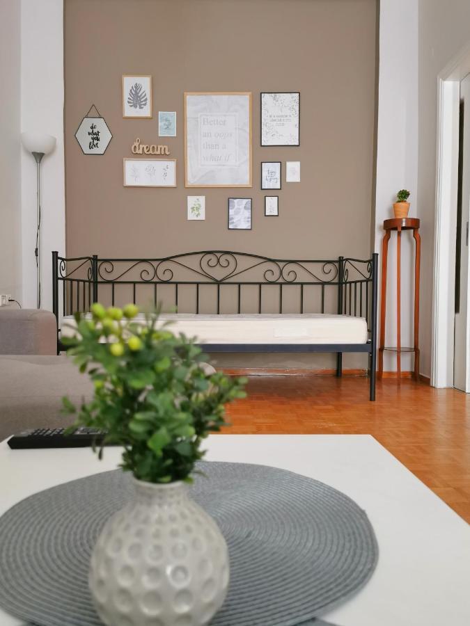 Central Apartment 칼라마타 외부 사진