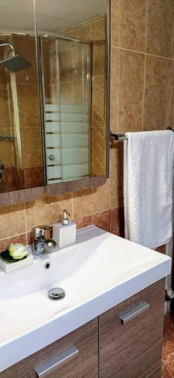 Central Apartment 칼라마타 외부 사진